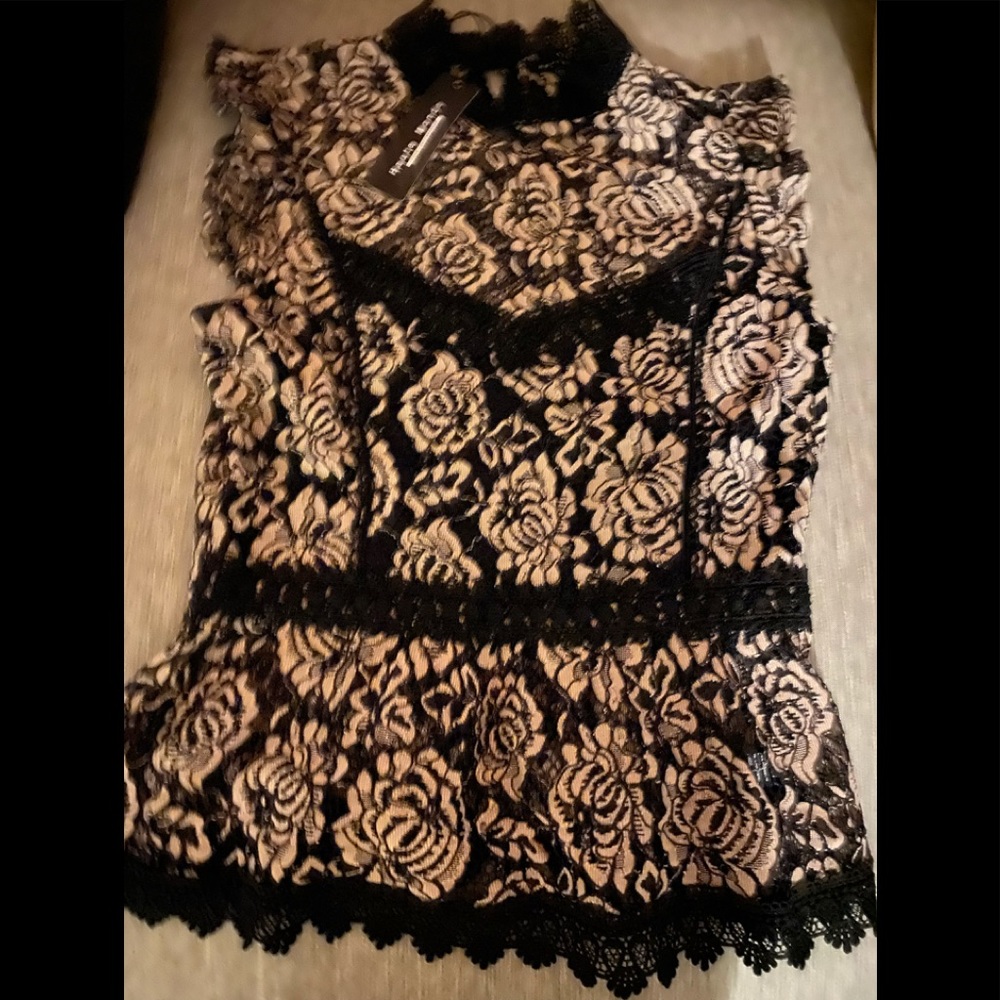 Lace size m top